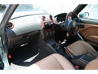 The brown interior & momo wheel looks perfect.